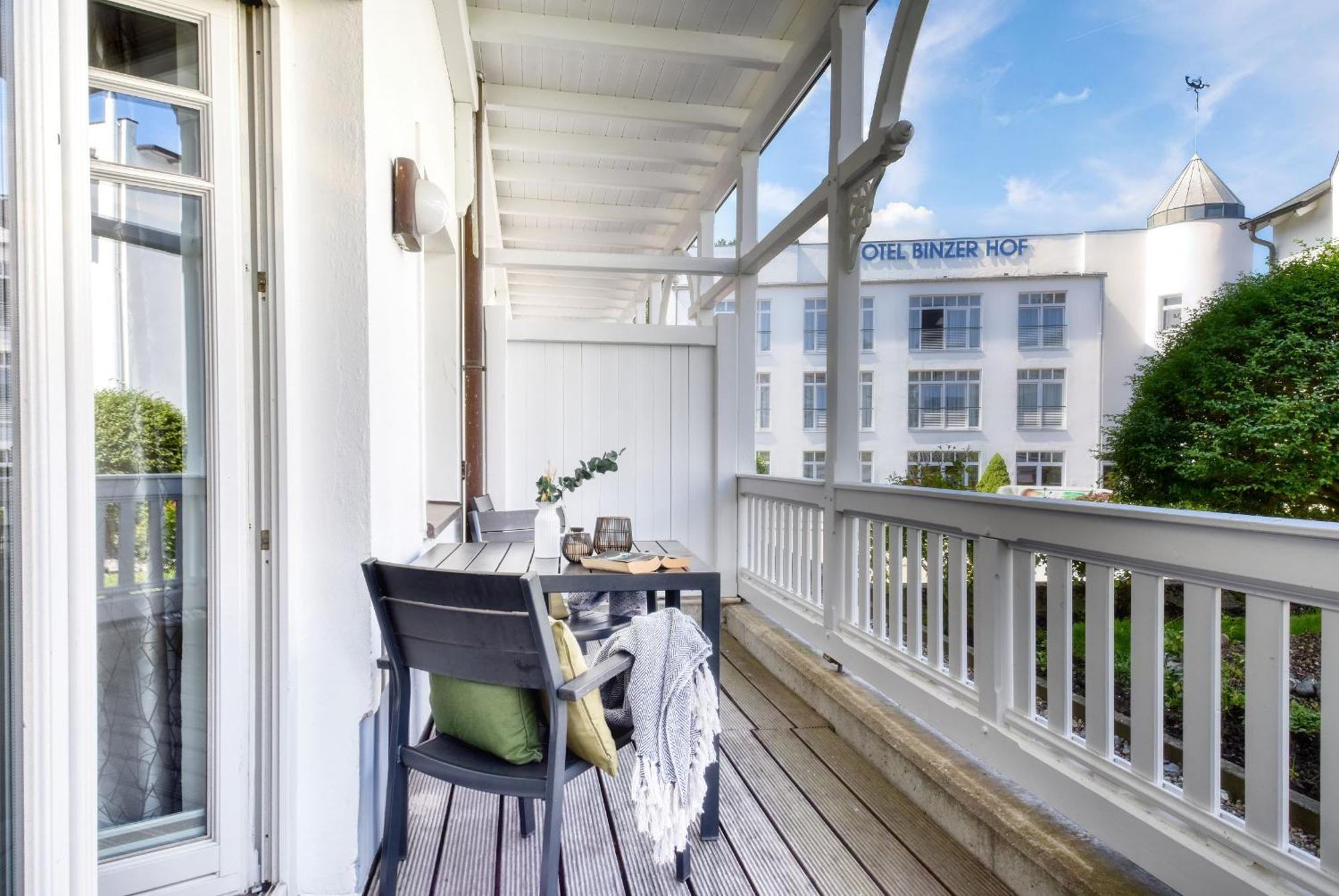 Ferienwohnung "Sonnendeck" In Der Villa Seeadler Binz Exterior photo